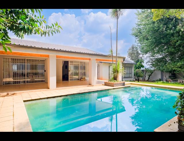 3 BEDROOM FREESTANDING FOR SALE IN GALLO MANOR